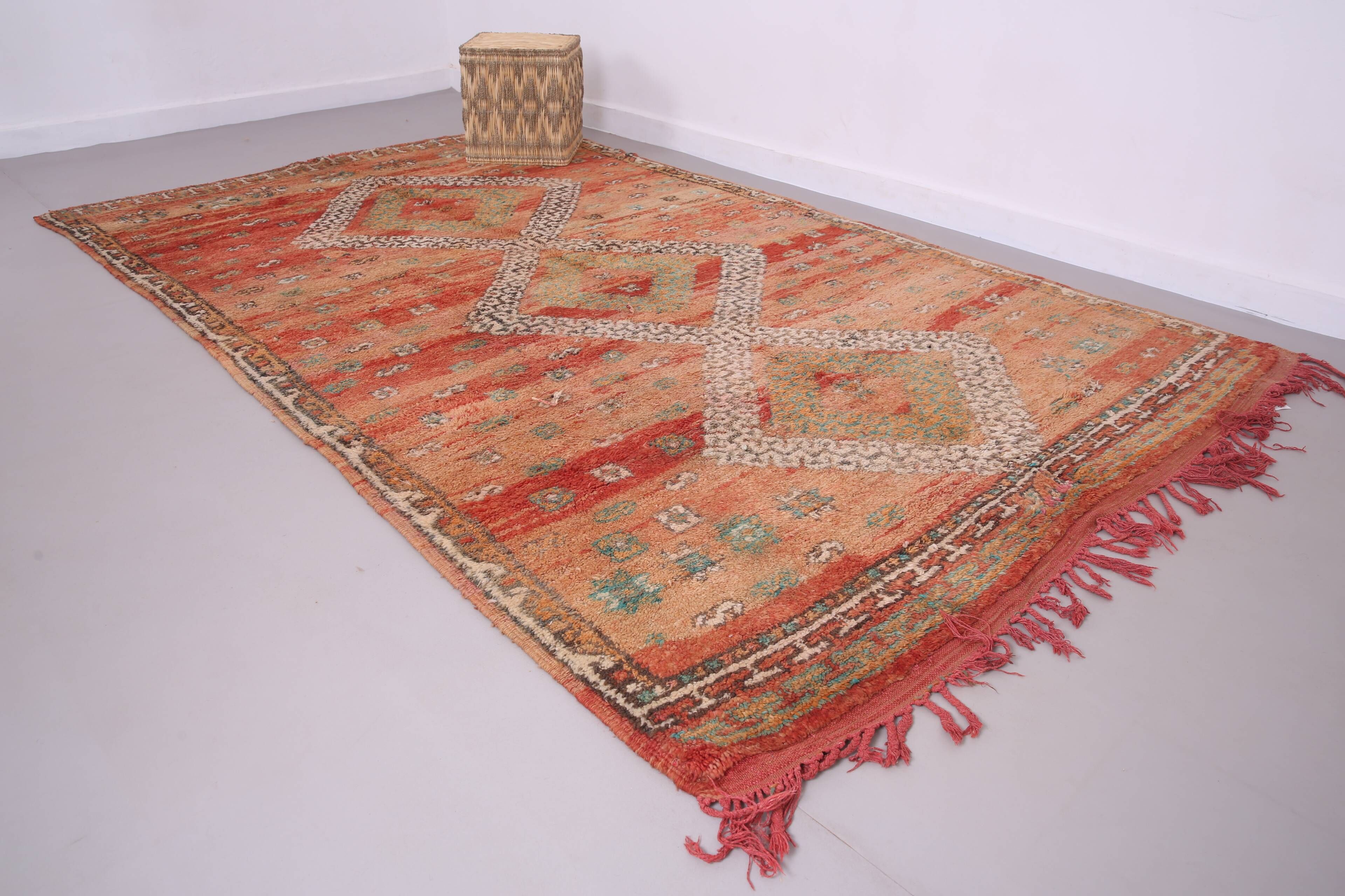 Vintage Moroccan Rug 186 x 300 cm - Berber Handmade rug - Old moroccan rug