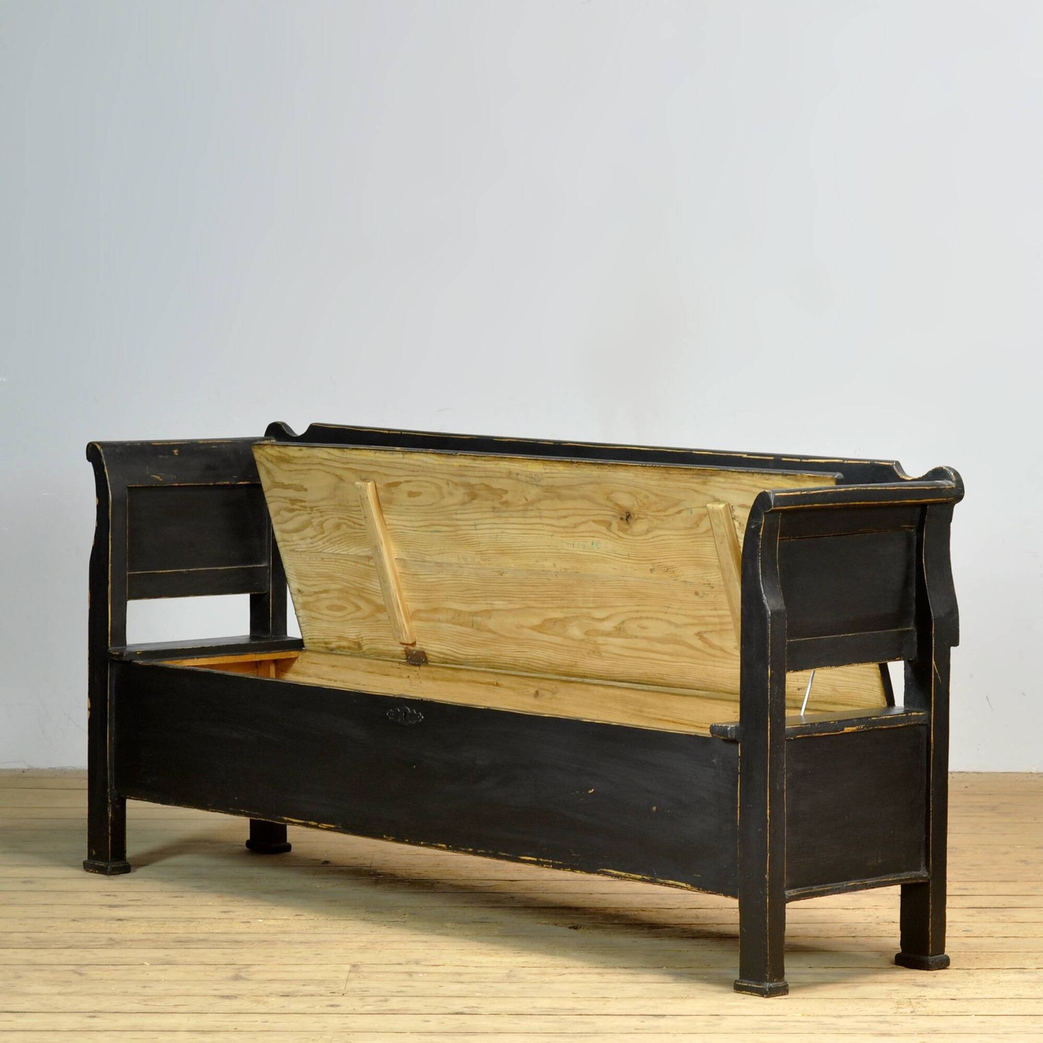 Antique pine drop-top bench, 1900s