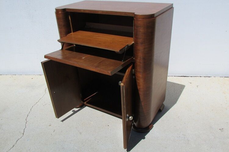 Art deco buffet of the 30s, all round