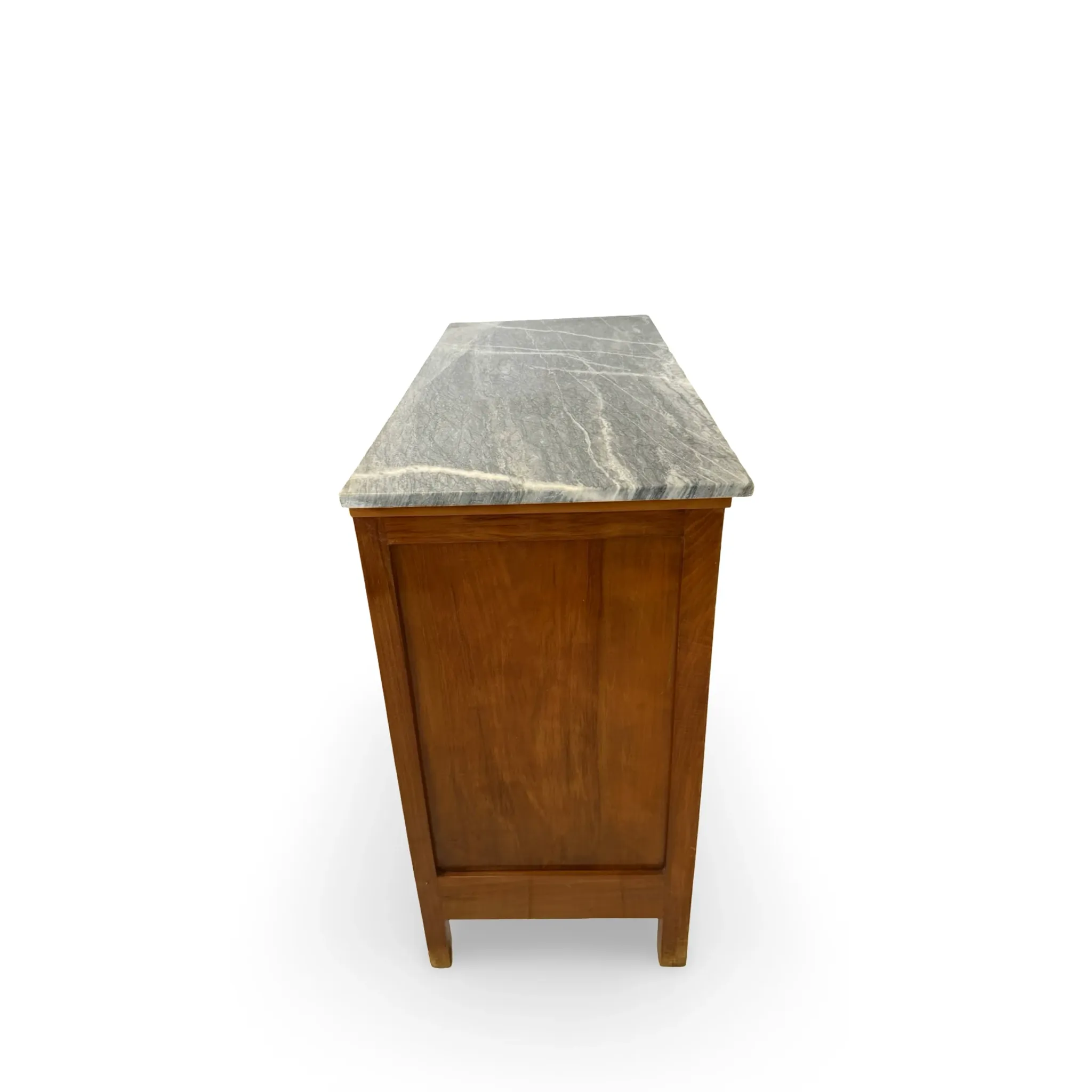 Elegant antique chest of drawers, dating to the early 20th century, ci