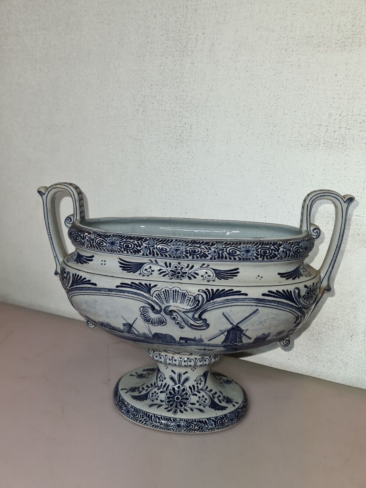 Delft earthenware planter with mill decoration