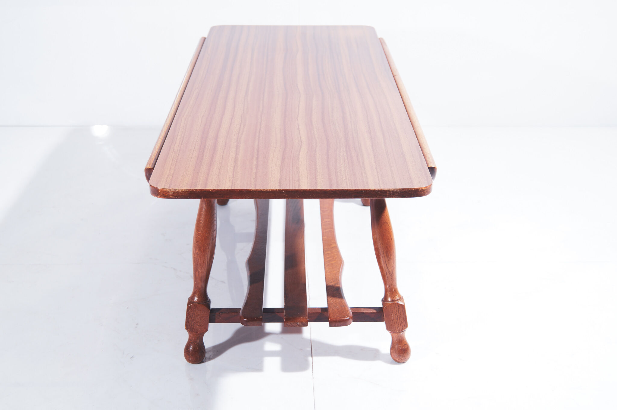 Oak/Zebrano two-tone Coffeetable