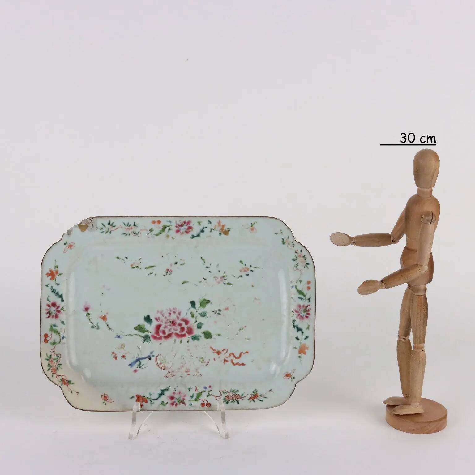 Ancient polylobed porcelain plateau from the Yongzheng period '700