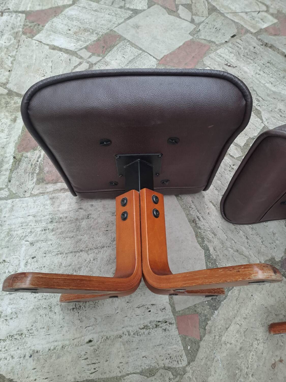 Set of 80s footrests in wooden skai