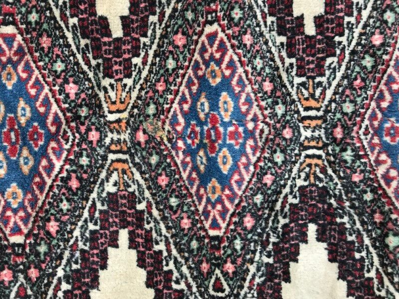 Carpet vintage pakistan done hand 126 X 188 CM