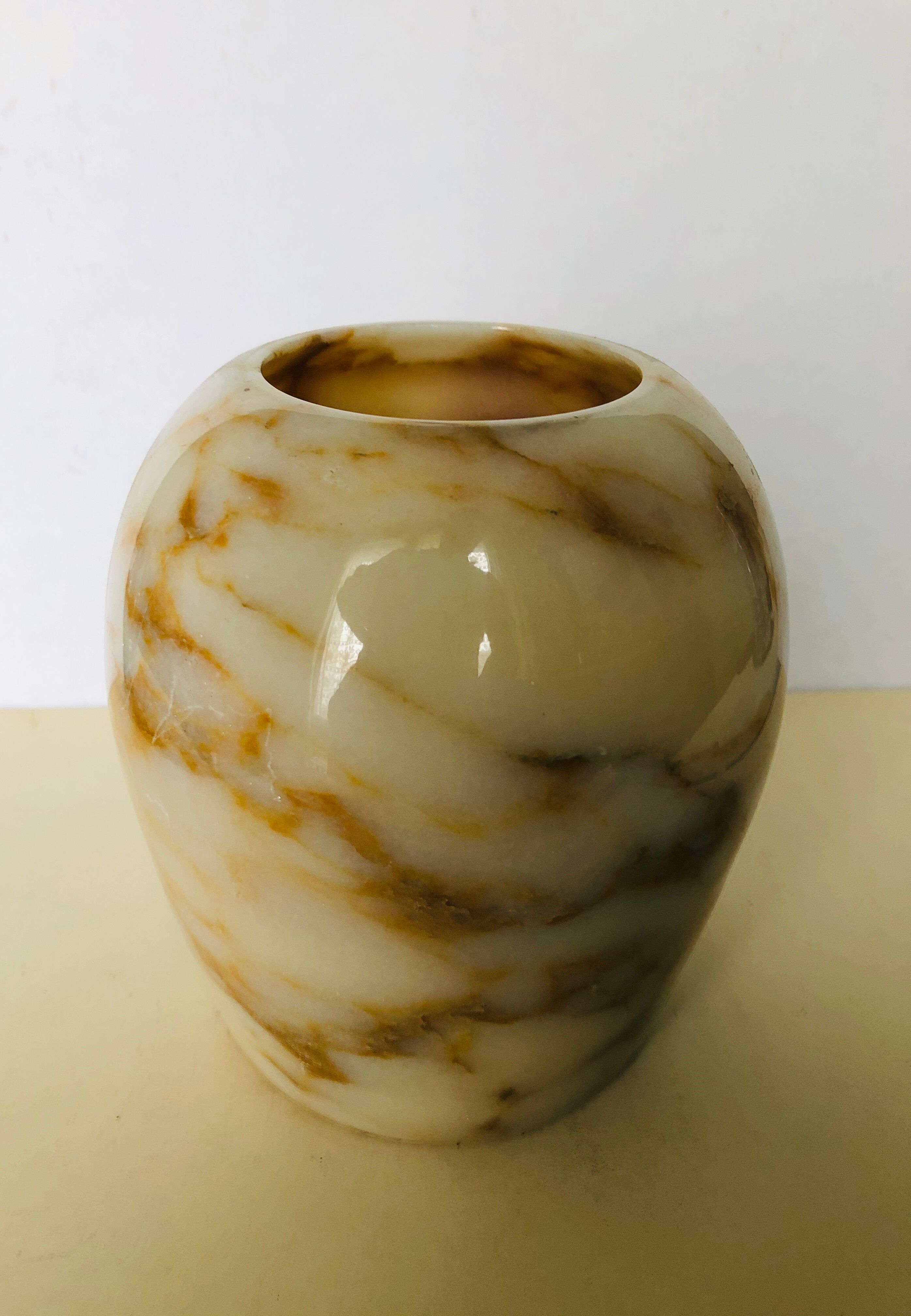 Large pot covered in onyx