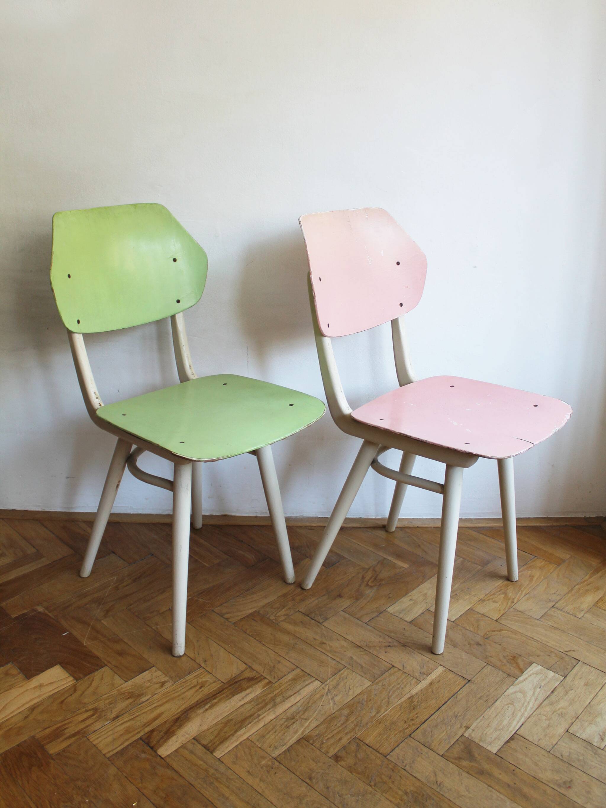 Set of 6 vintage TON chairs in painted wood, Czechoslovakia, 1964