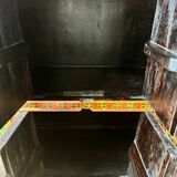 Buffet tibétain ancien peint à la main