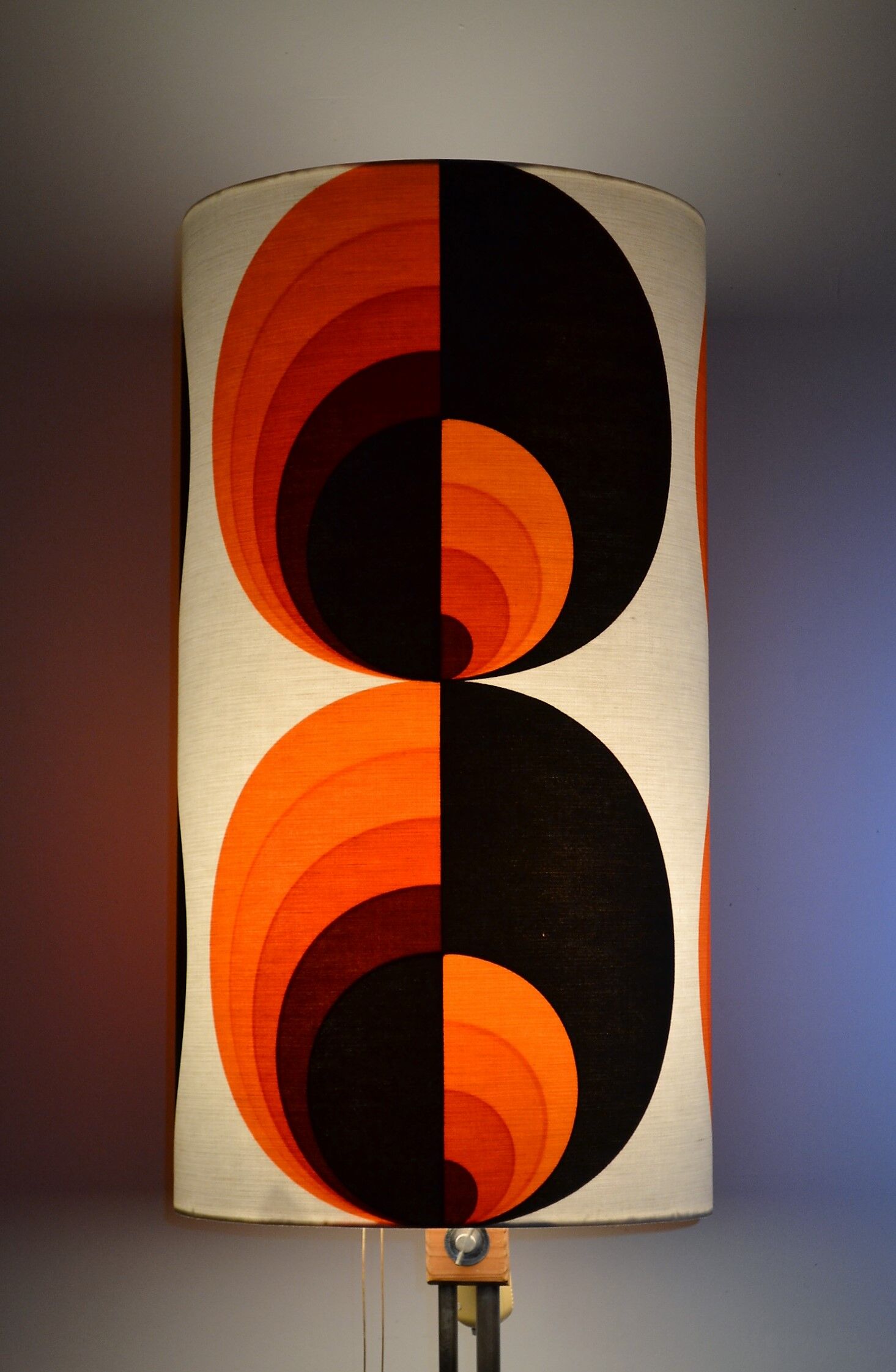 Lamppost sliding psychedelic 70s vintage