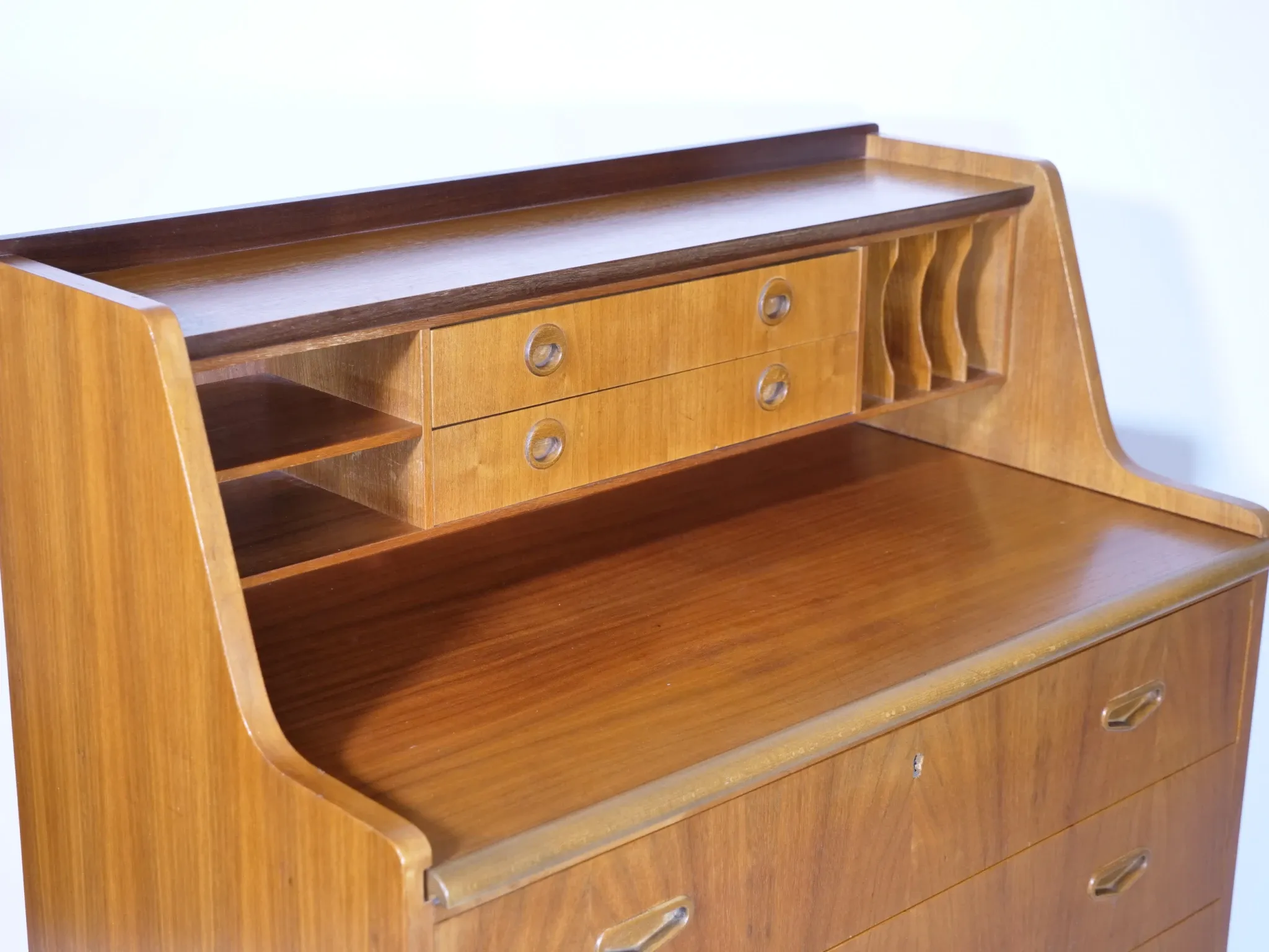 Bureau secrétaire danois en teck, années 1960