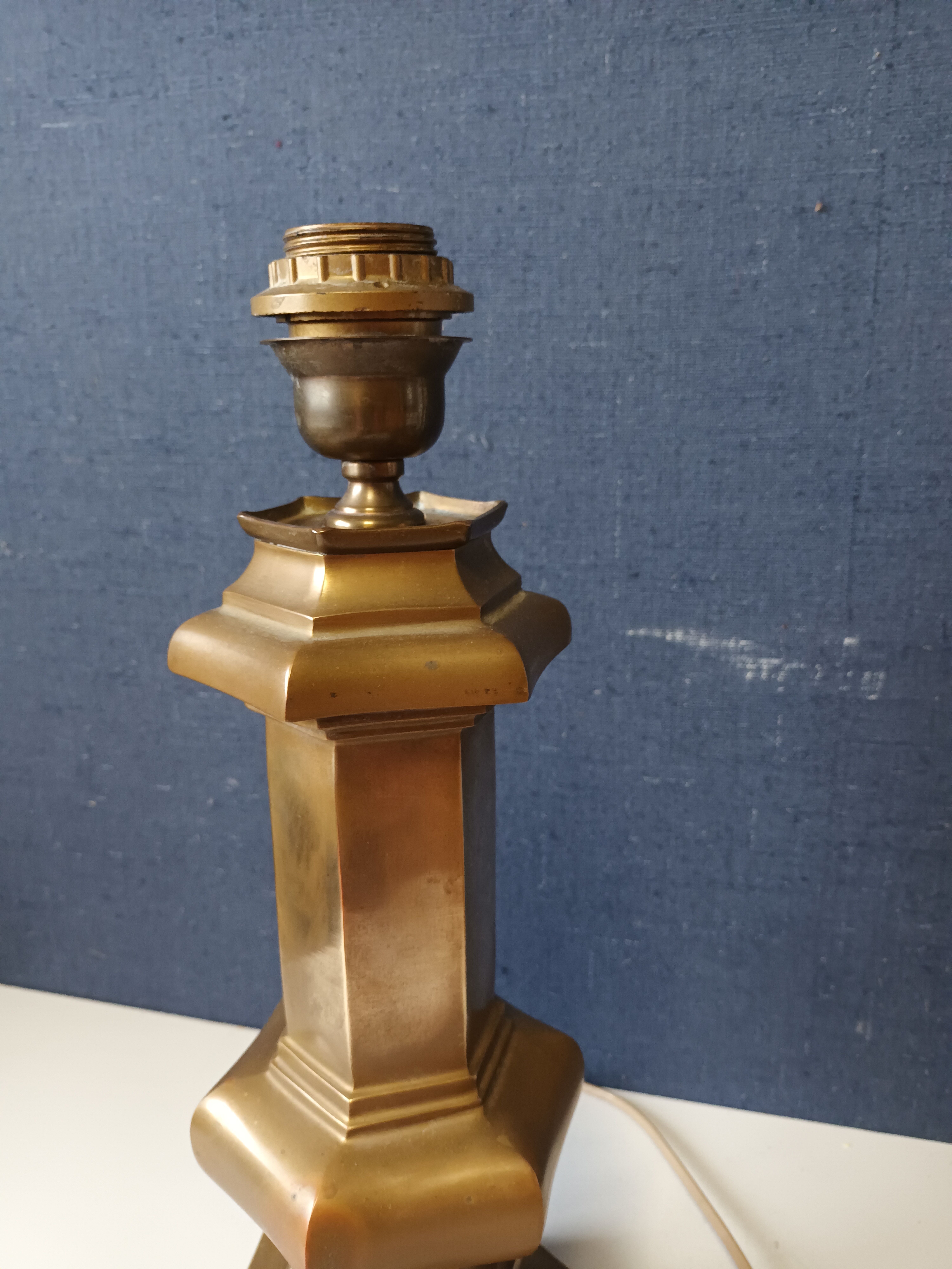 Brass lamp foot