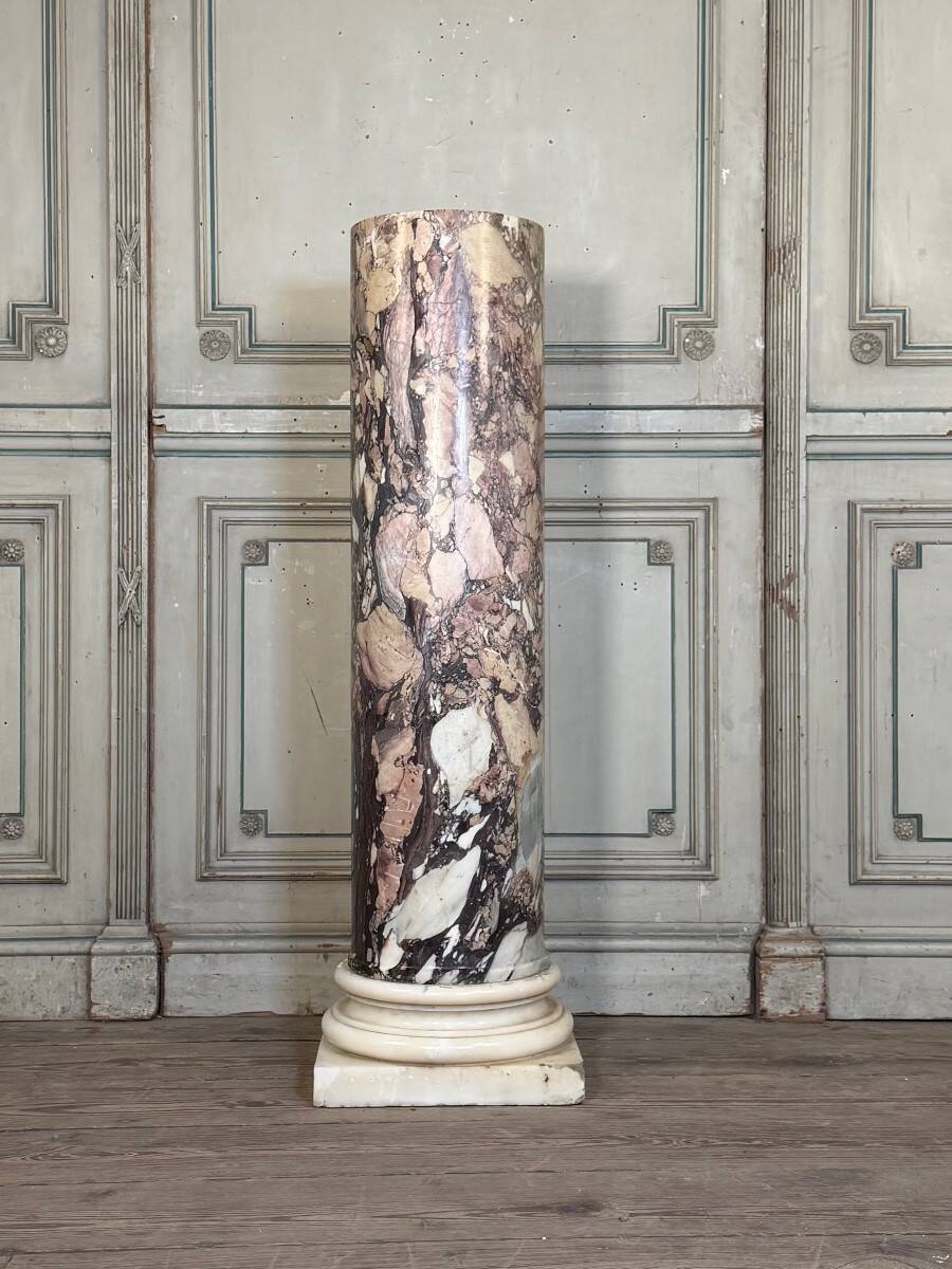 Column in purple and white breccia marble from Carrara, 19th century
