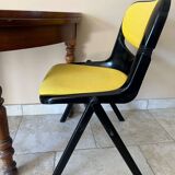 6 back chairs Emilio Ambasz & Giancarlo Peretti, yellow armchair