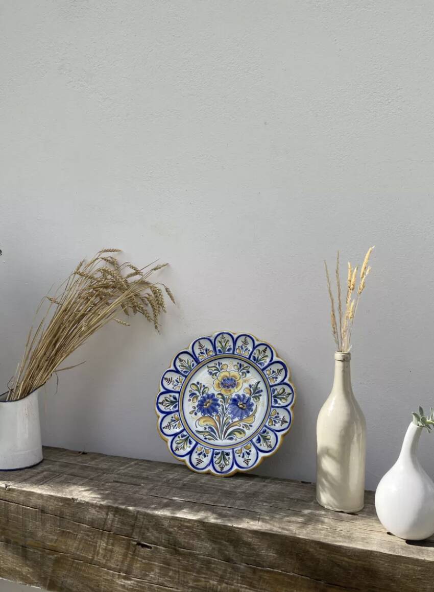 Assiette murale fleurs bleu jaune espagnole