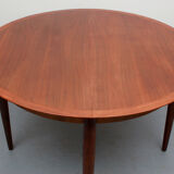 1960s extendible diningtable walnut by Lübke