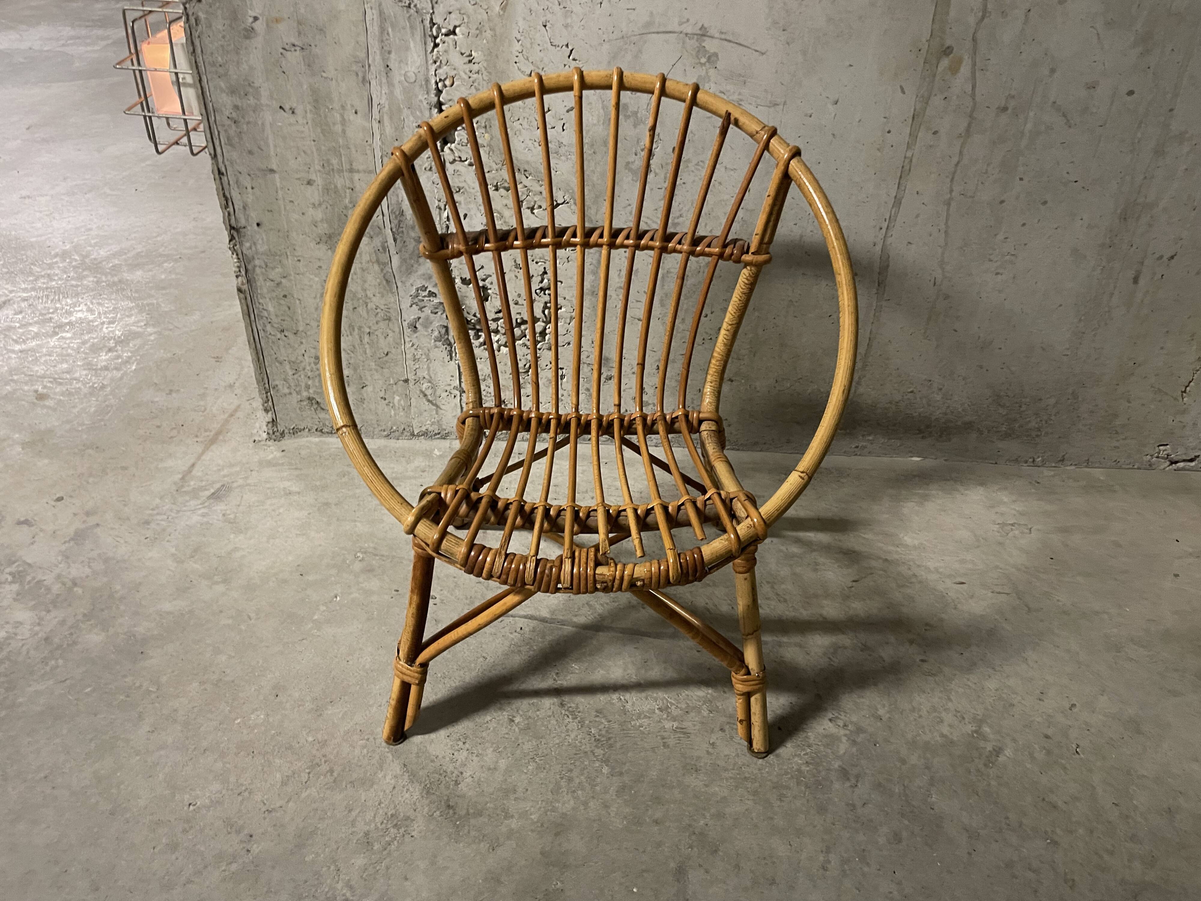 Fauteuil corbeille enfant en rotin