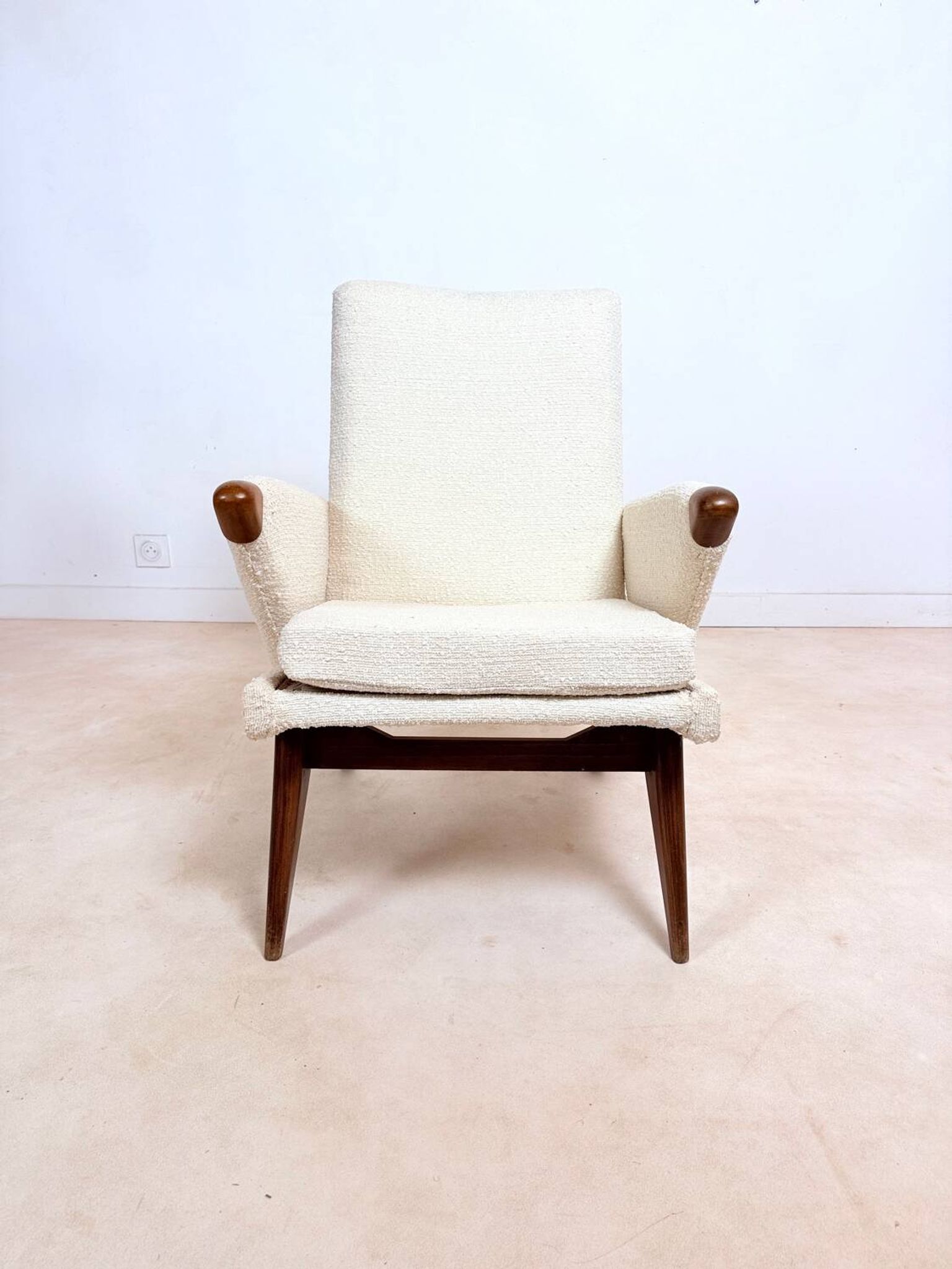 Vintage Parker Knoll armchair model 810