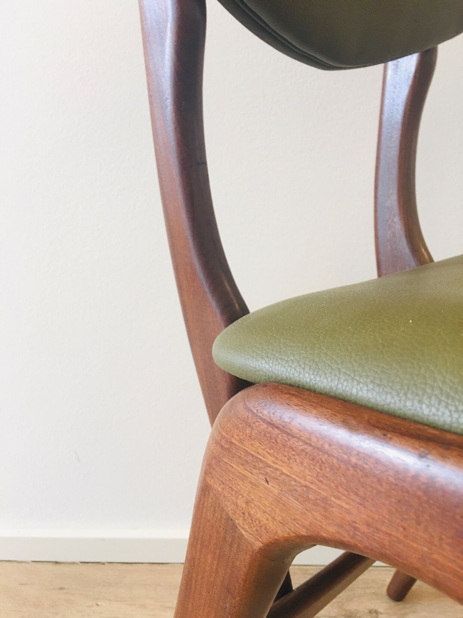 Chaise par Louis van Teeffelen