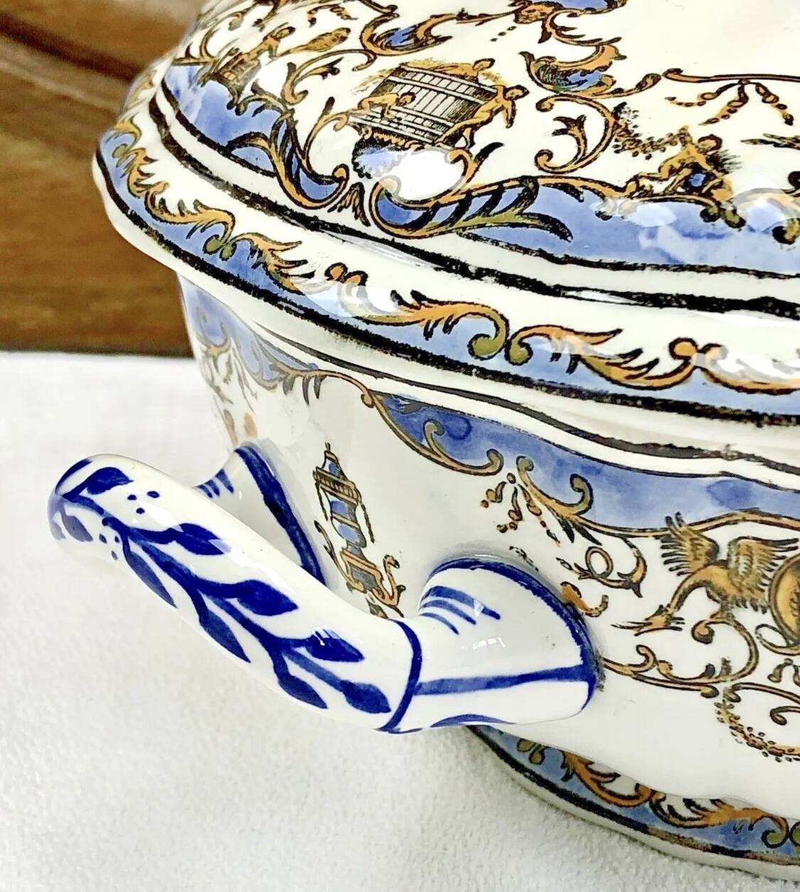 Vegetable dish small soup tureen Gien children at the Dionysus press 1941/1950