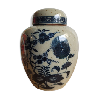 Pot en porcelaine décor floral