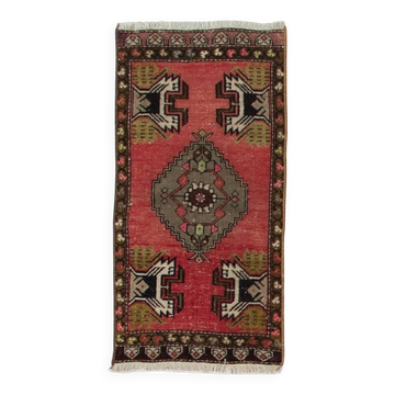 Tapis petit fait main. Tapis de porte vintage. Housse de siège en laine turque. Tapis d'entrée. Tapis de cuisine.