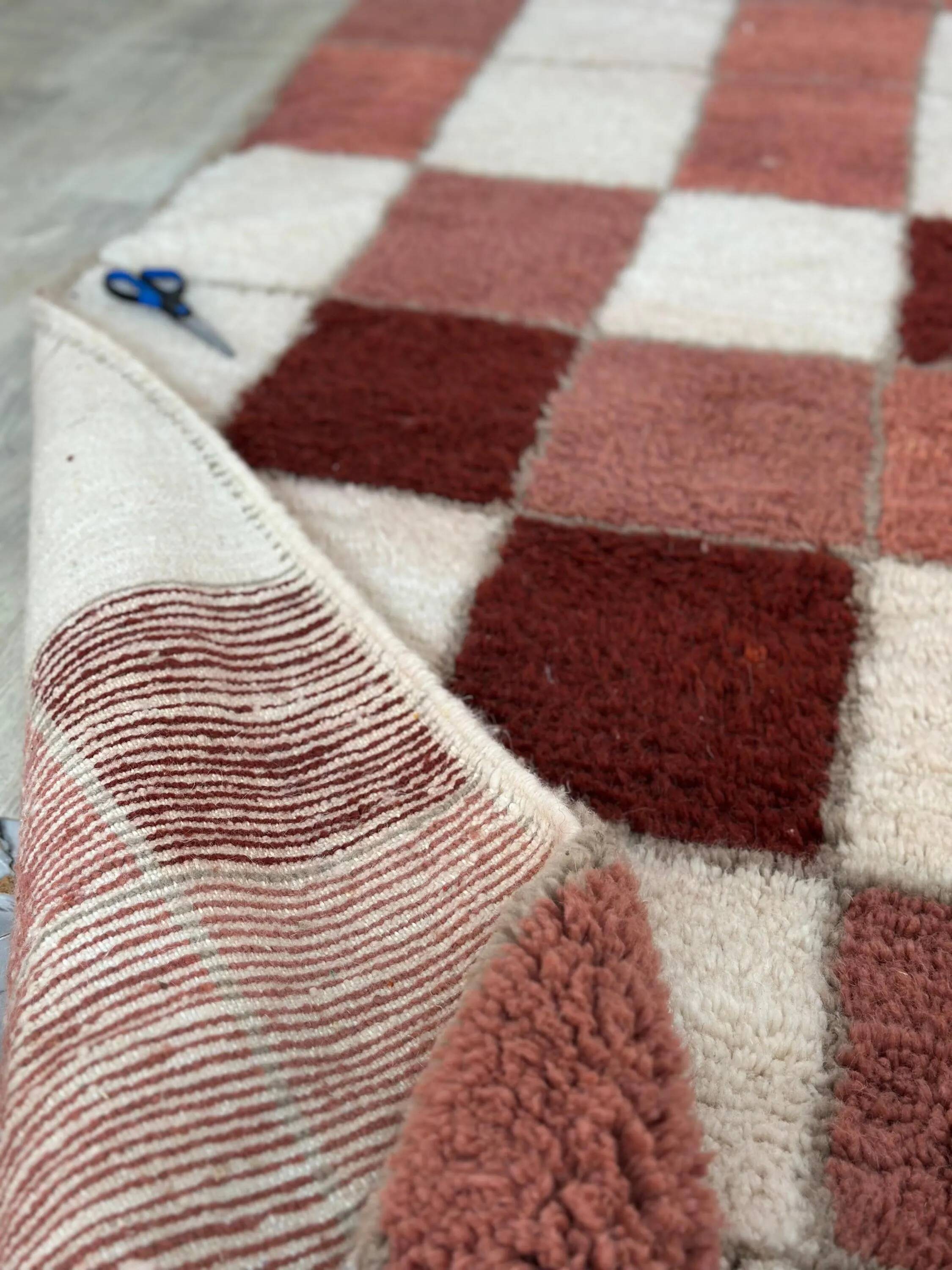 Berber rug natural wool Morocco 2.5 x 1.5 m