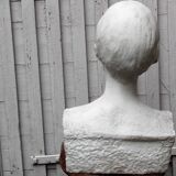 Important white marble bust, signed Léoni, 19th century