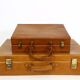 Ensemble de trois valises en cuir vintage