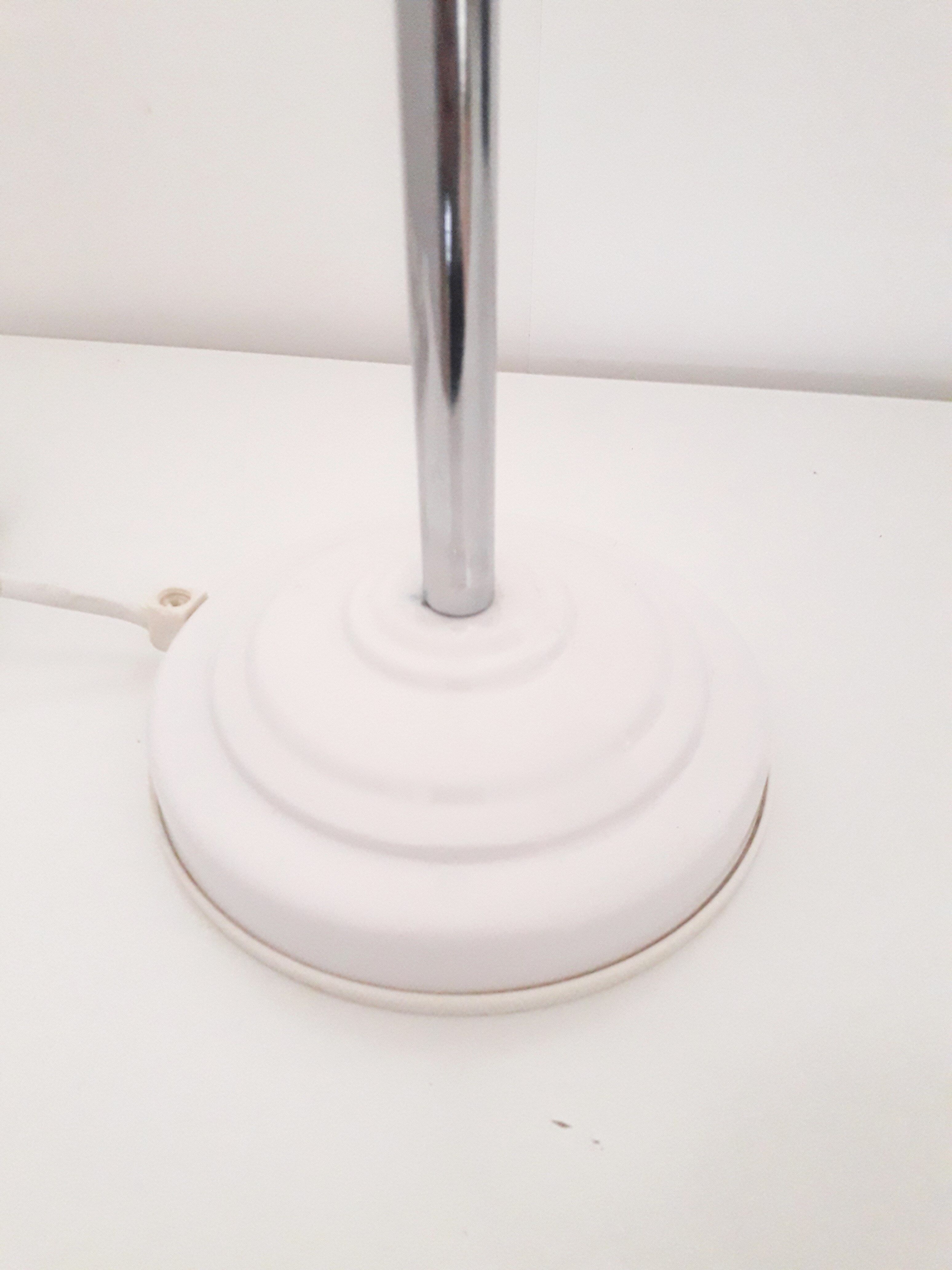 Vintage desk lamp - white lacquered metal - 1980
