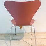 Chair serie 7 3107 by Arne Jacobsen for fritz hansen
