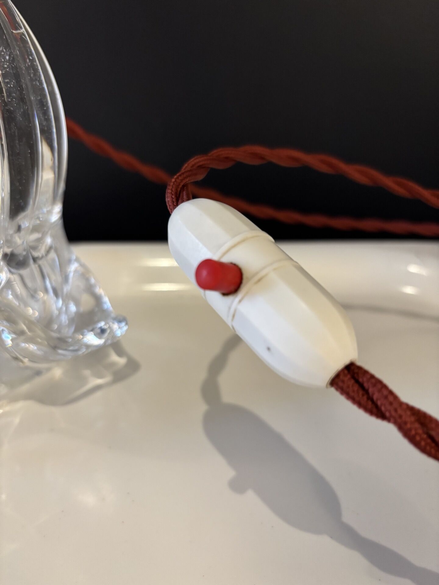 Sculpted crystal lamp base