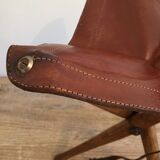 Folding leather fishing stool