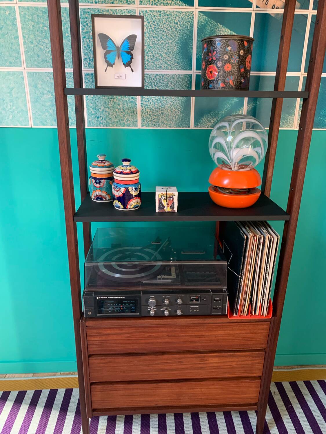Bibliothèque vintage scandinave