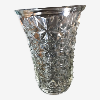 Ancien vase en verre pressé