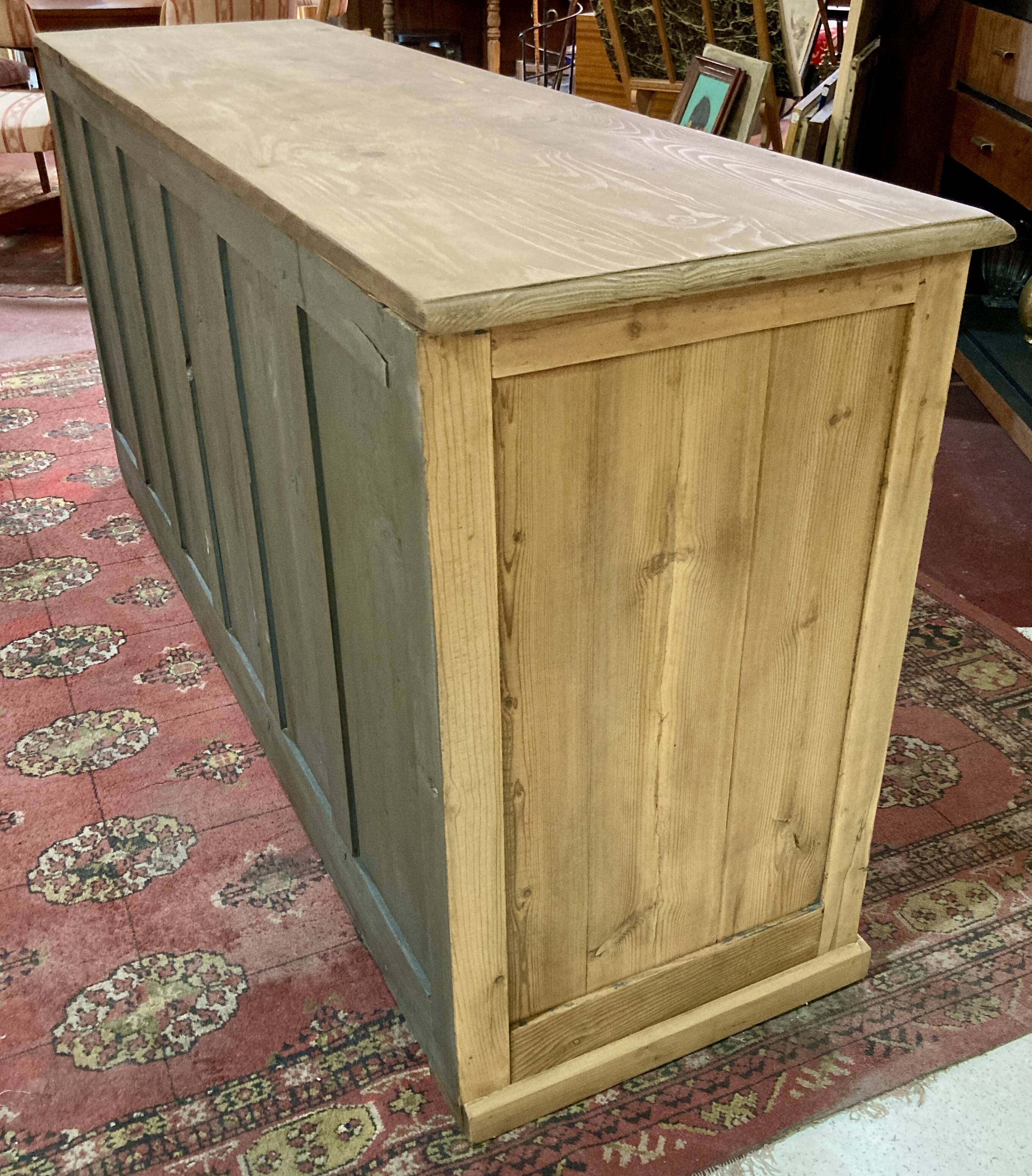 24-drawer craft cabinet - 179 x 50