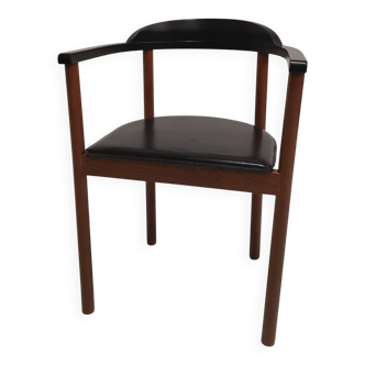 Vintage Scandinavian design armchair from the 1970s