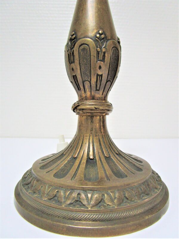 Lampe bronze patiné style néo classique vintage