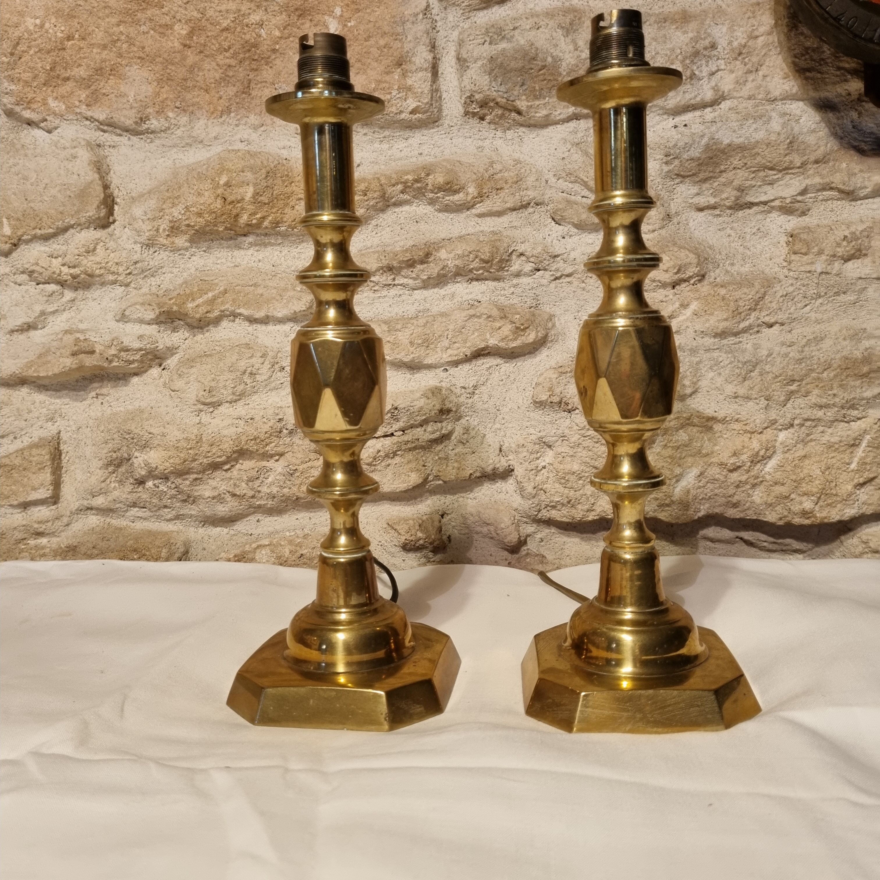 Pair of bronze lamps