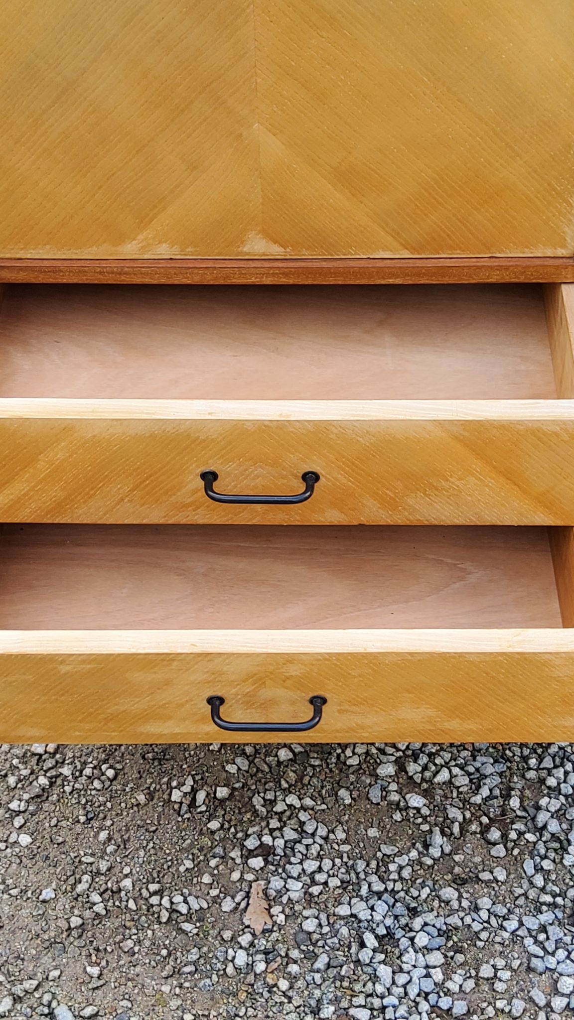 Enfilade of the 50s in oak and mahogany feet compass