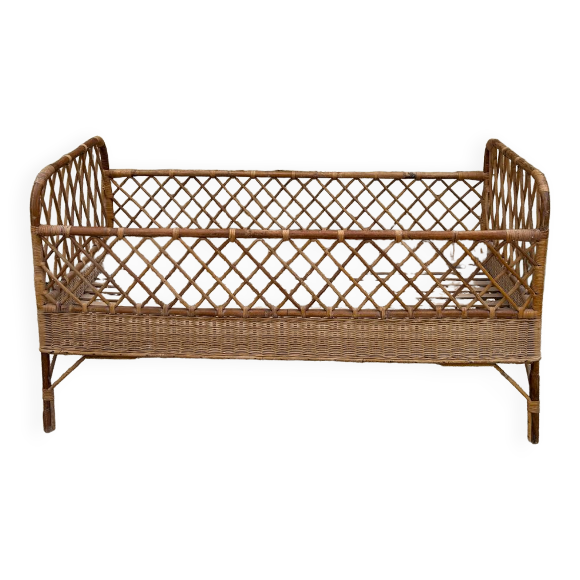 Rattan bed and wicker