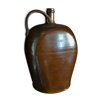 Provencal jug