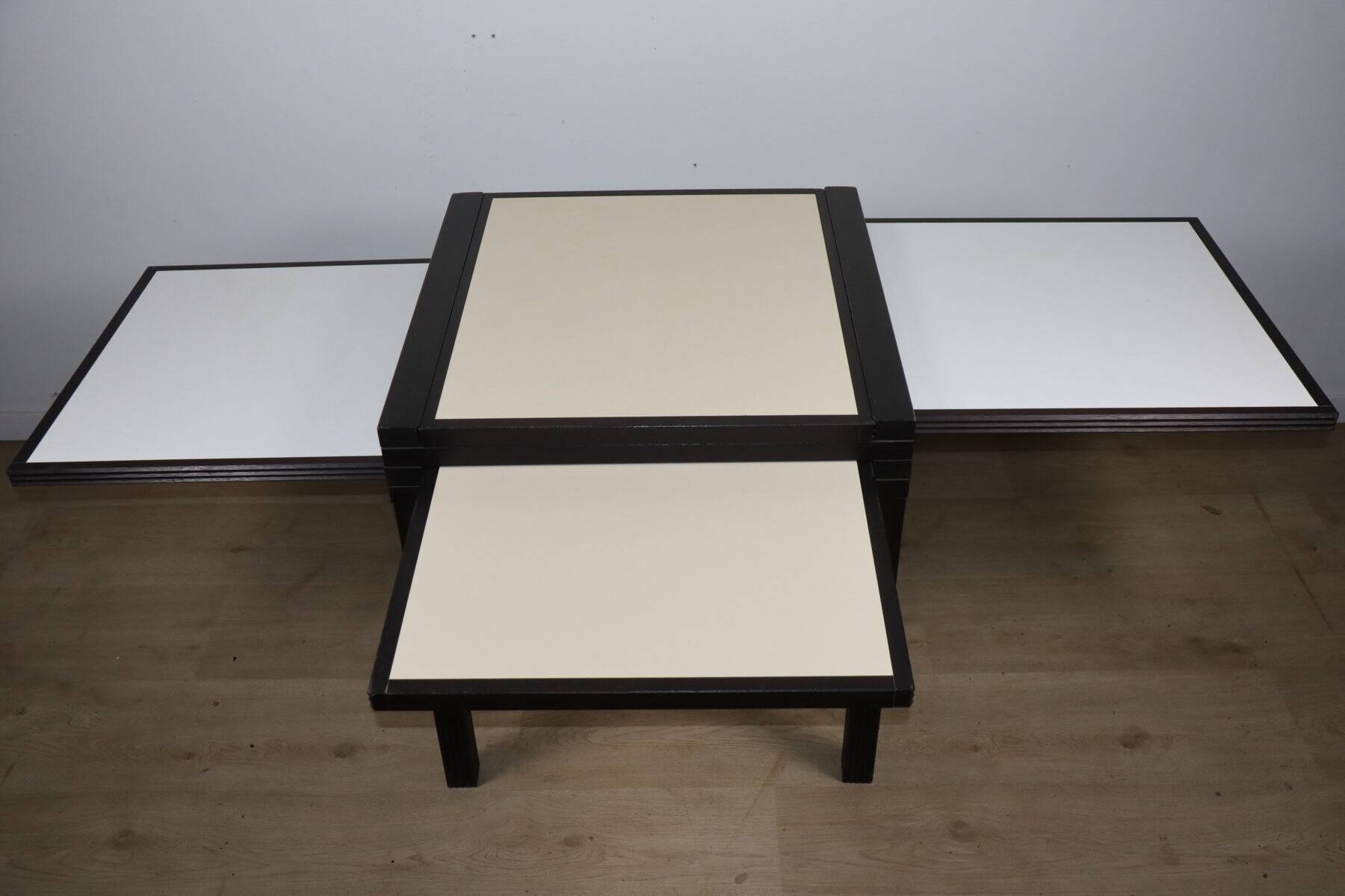 Modular bi-colour table by Bernard Vuarnesson - 1980s