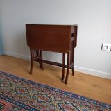 Folding side table in cherry wood
