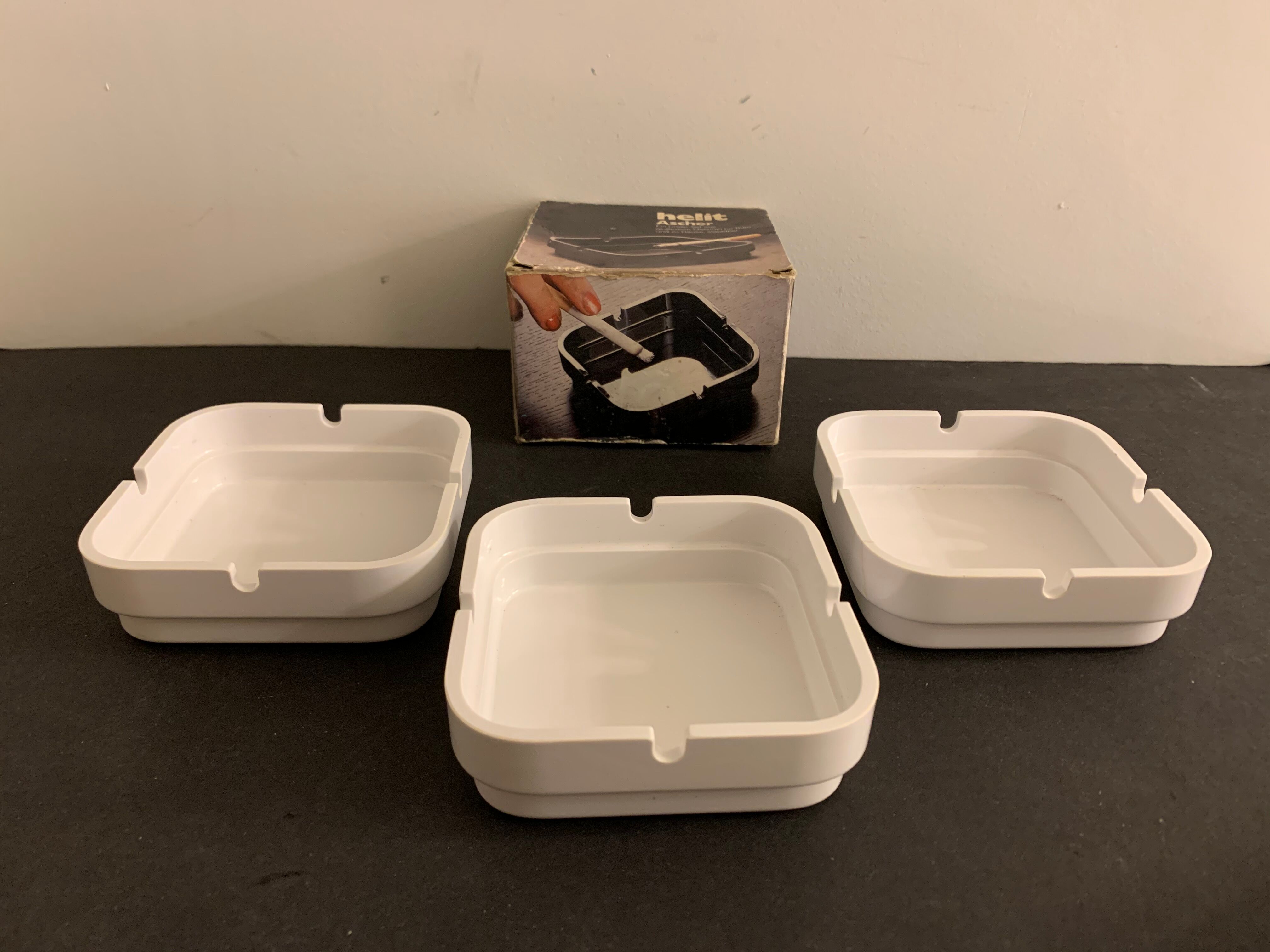 Walter Zeischegg's set of 3 white ashtrays for Helit 1970