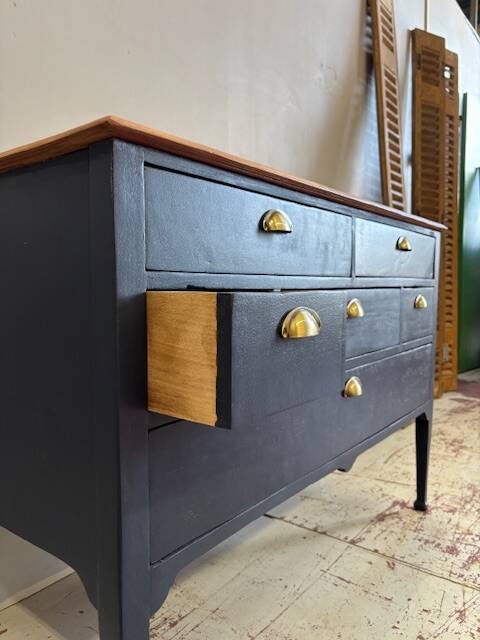 Art Nouveau style 6-drawer chest