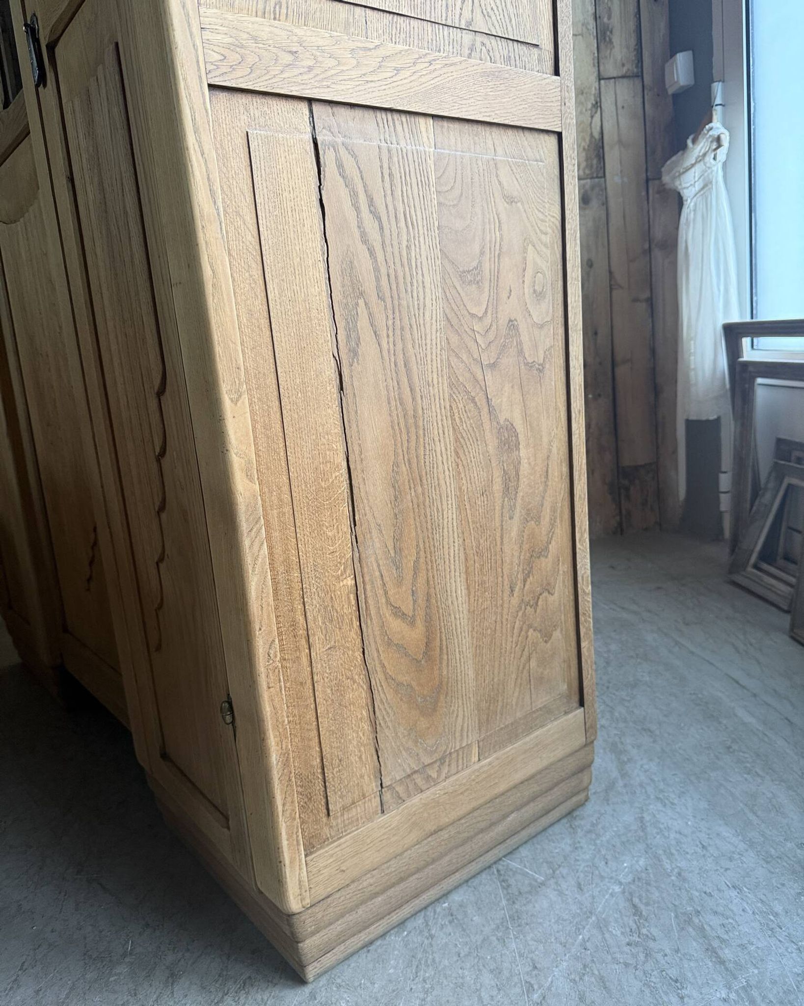 Large asymmetrical Art Deco wardrobe with three doors in oak (renovated)