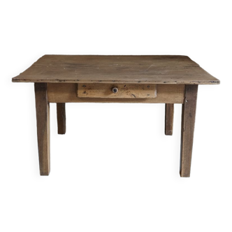 Table basse de ferme