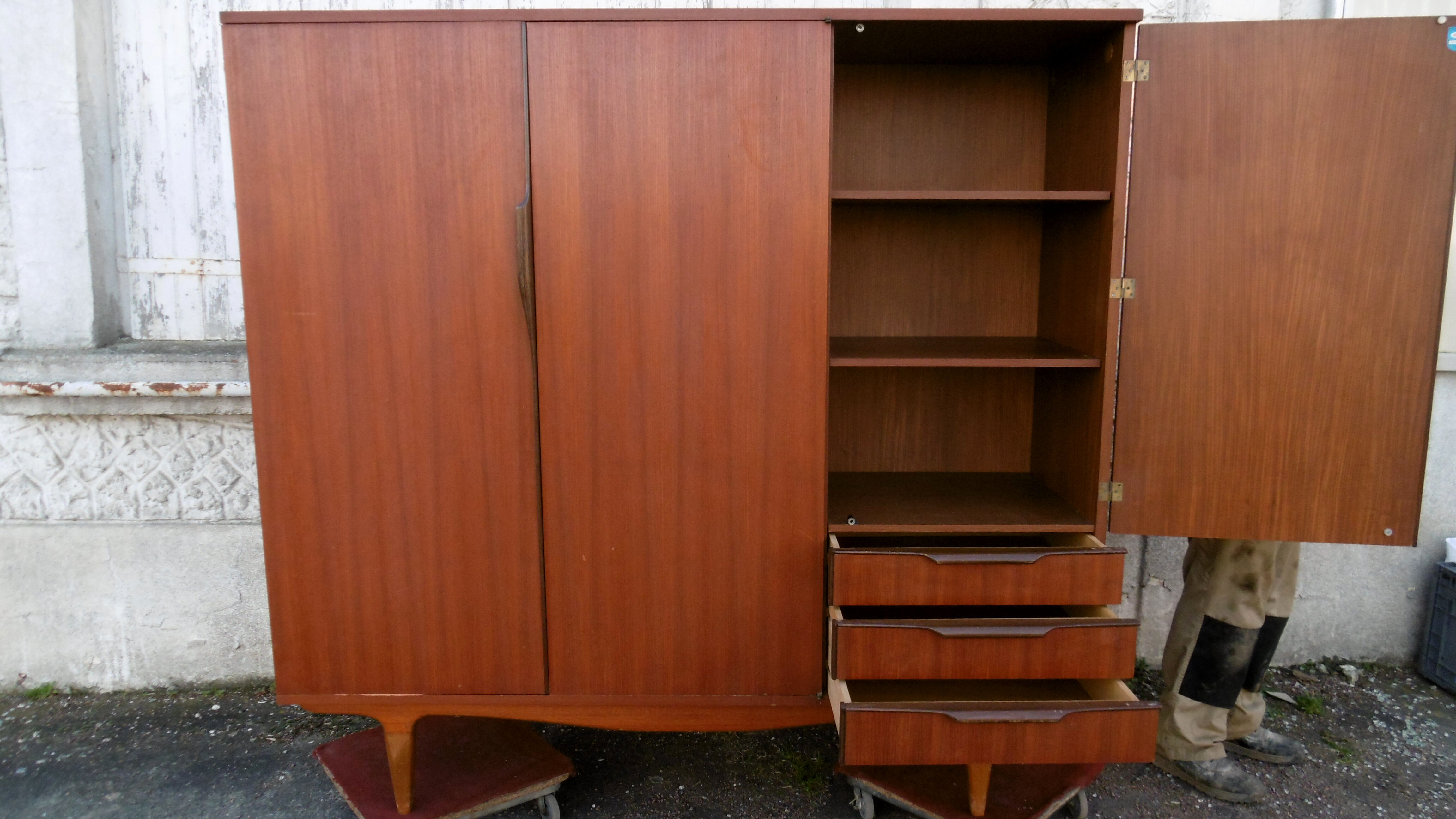 Armoire scandinave en teck des années 1970