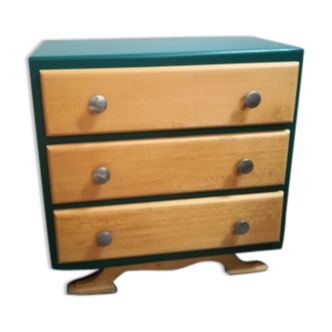 Chest of drawer