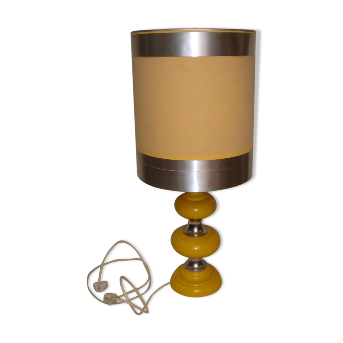 Lampe jaune au contour inox des années 1970
